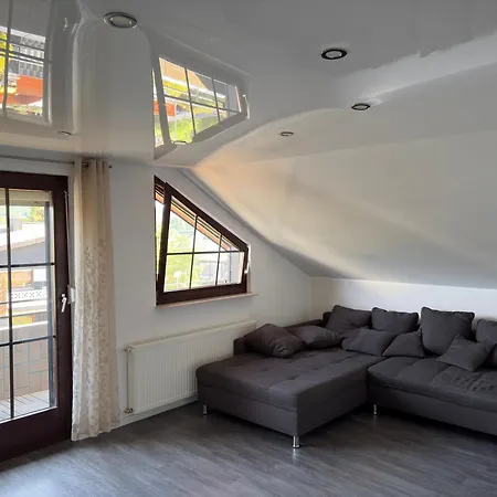 Moderne 3 In Der Eifel - Ideal Fuer Familien Und Geschaeftsreisende מכרניך
