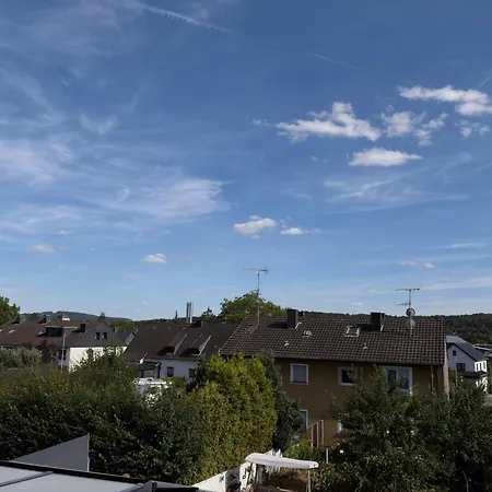 Moderne 3 In Der Eifel - Ideal Fuer Familien Und Geschaeftsreisende דירה מכרניך